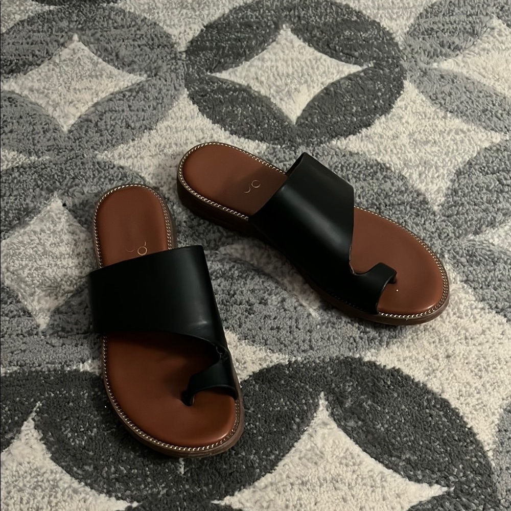 Chic Black and Brown Sandals